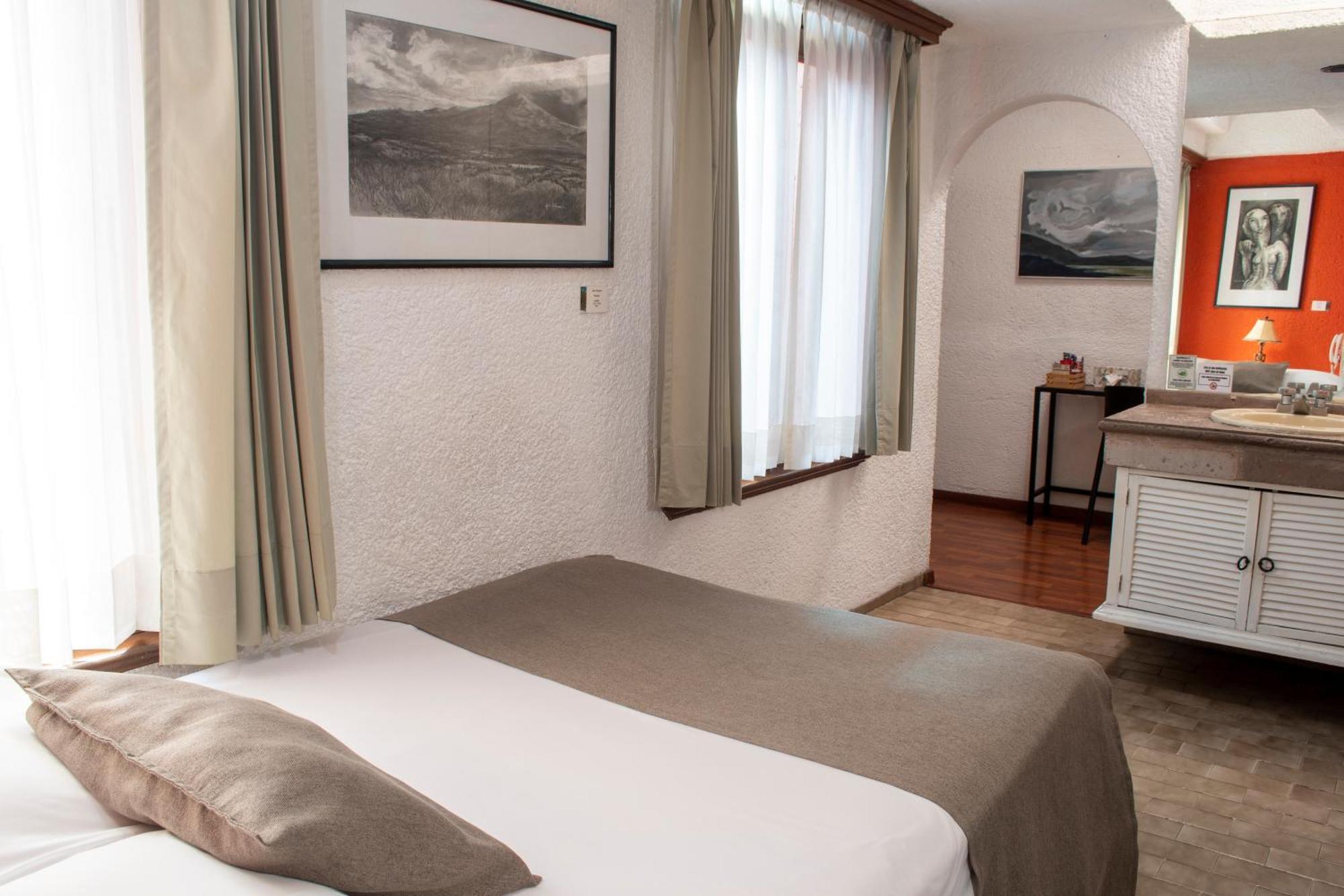 Portico Hotel & Galeria モレリア 部屋 写真