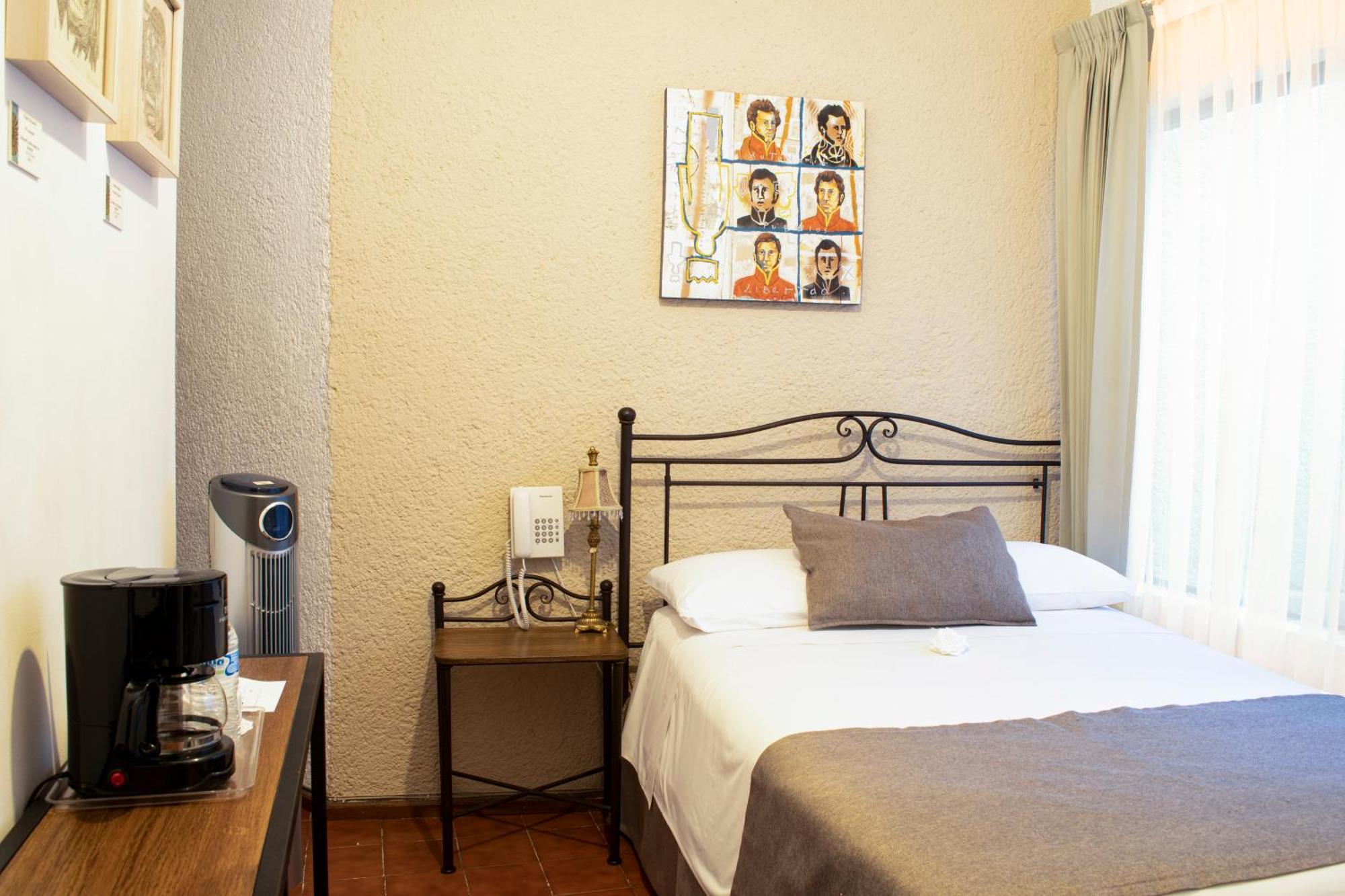 Portico Hotel & Galeria モレリア 部屋 写真